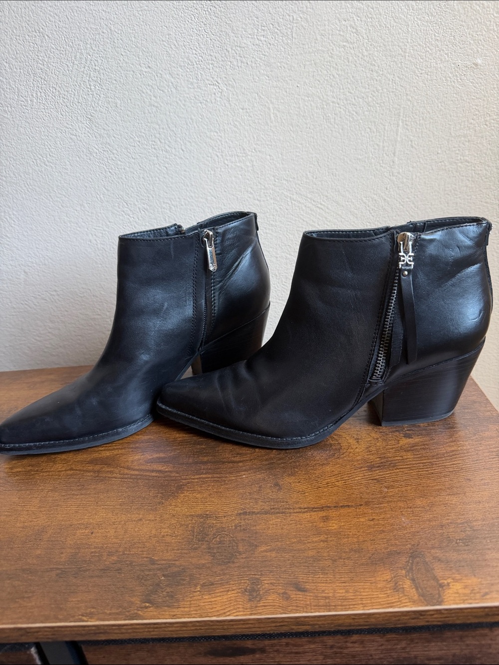 Sam Edelman Black Leather Pointed Toe Ankle Booties with Side Zip